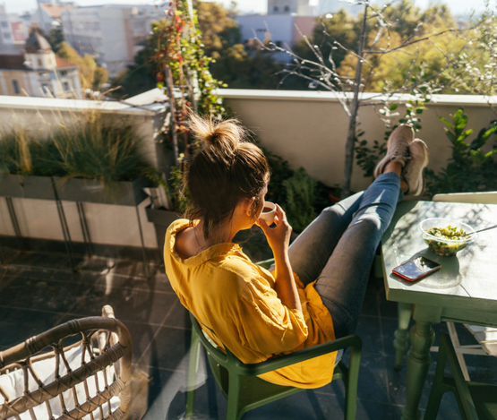 Balkon-PV-Anlage | © iStock.com/Aleksandar Nakic